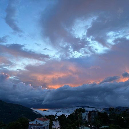 Gaodiyuan Tea B&B 高帝園茶業民宿 Meishan Экстерьер фото